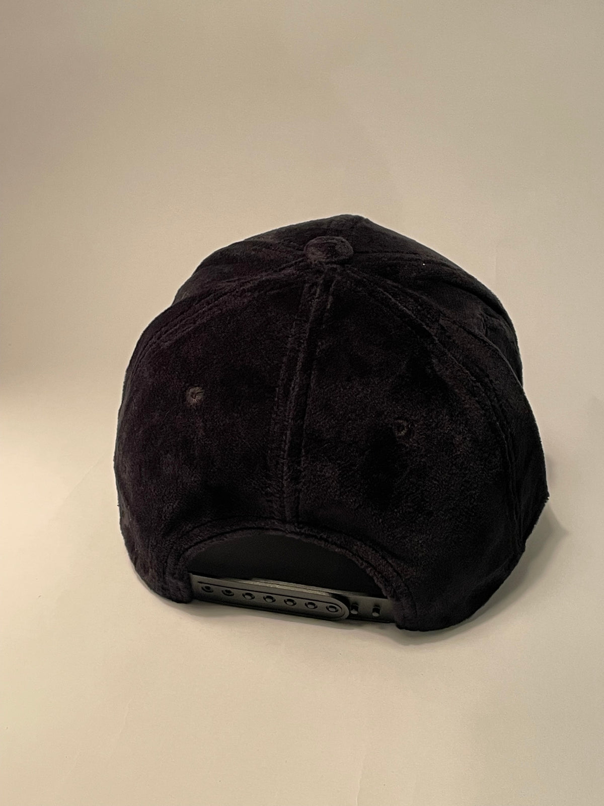 KLYNOIR Black Velvet Cap