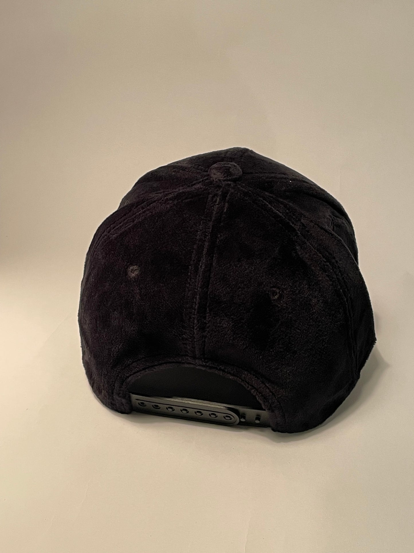 KLYNOIR Black Velvet Cap