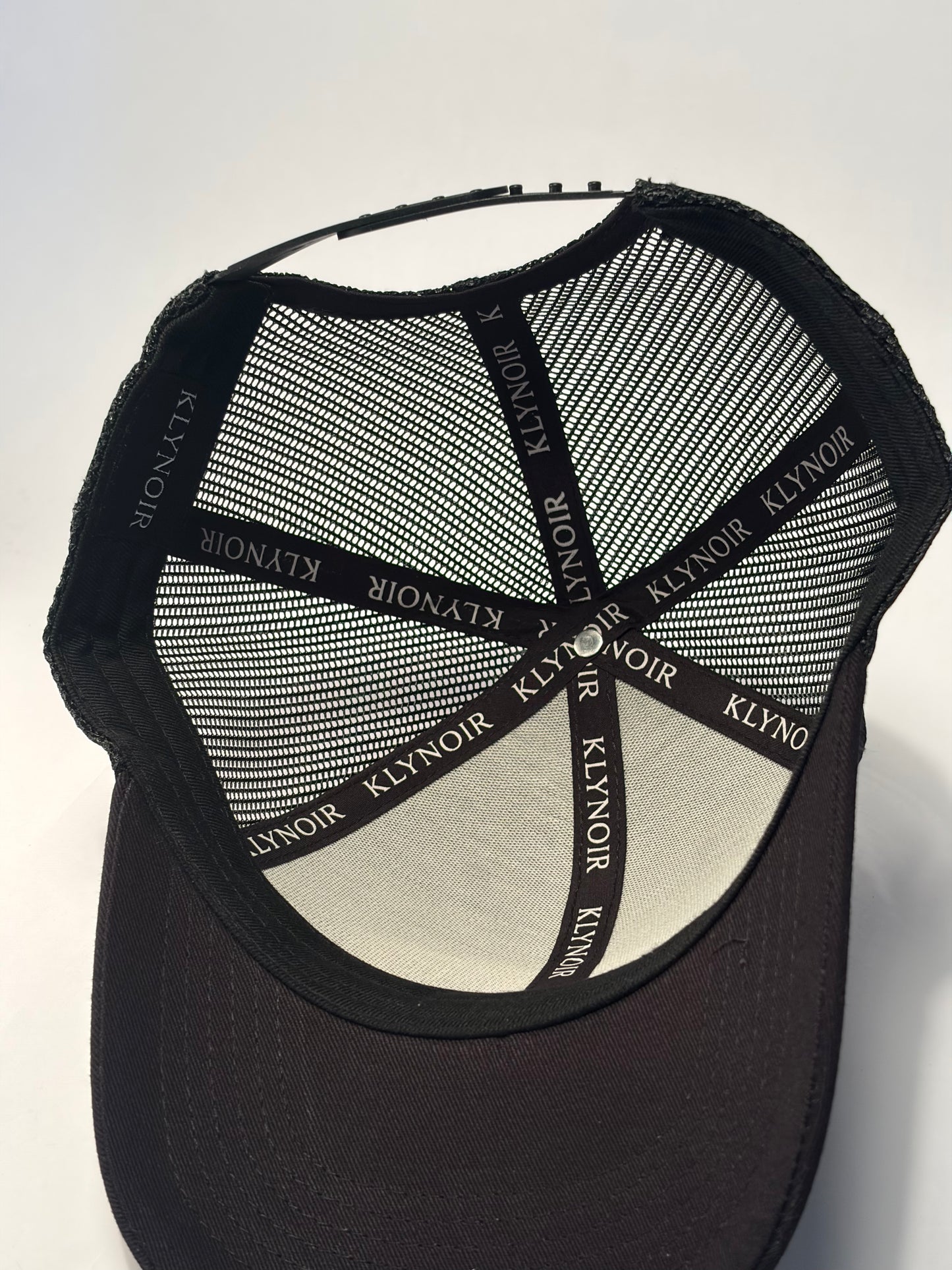KLYNOIR Black Cotton Trucker Cap